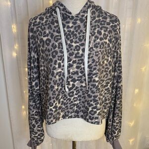 Zenana Outfitters Gray Leopard Print Hoodie